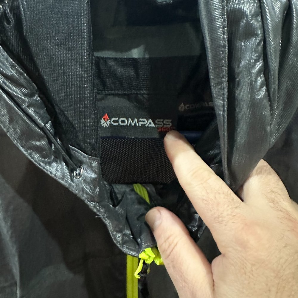 Compass Weatherproof Hooded Jacket - Picture 4 of 4